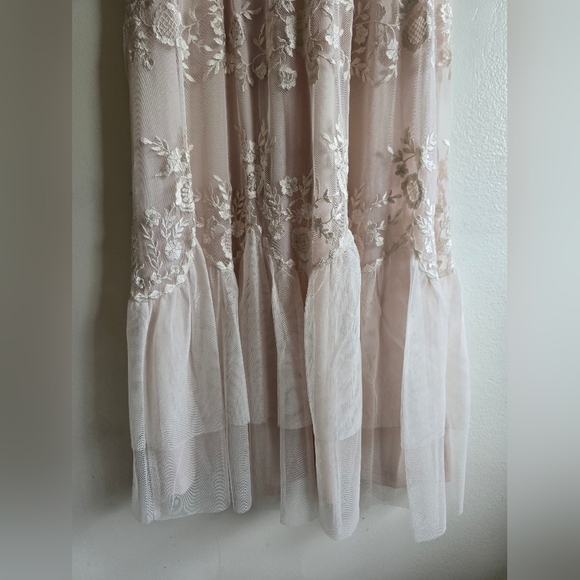 NWT! Mac Duggal, Embroidered Ruffled Sleeve Midi Dress,Blush,Size 10, MSRP $498 - Picture 6 of 11